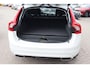 Volvo V60 2.4 D6 AWD Plug-In Hybrid Summum | Schuif-kanteldak | Trekhaak | Camera | Adaptive cruise