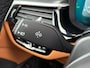 BMW 5-Serie 520i Business Edition Plus M Sport Trekhaak / Schuifdak / Stuurverwarming