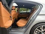 BMW 5-Serie 520i Business Edition Plus M Sport Trekhaak / Schuifdak / Stuurverwarming