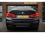 BMW 5-Serie M550i xDrive High Executive Schuifdak Adapt. Cruise Massage Harman/Kardon Stoelvent. 20''LM