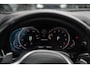 BMW 5-Serie M550i xDrive High Executive Schuifdak Adapt. Cruise Massage Harman/Kardon Stoelvent. 20''LM