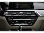 BMW 5-Serie M550i xDrive High Executive Schuifdak Adapt. Cruise Massage Harman/Kardon Stoelvent. 20''LM