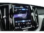 Volvo XC60 2.0 T6 Plug-in hybrid AWD Plus Dark SOH 97,7% | Pano | Memory Seats | Elek. Trekhaak | Camera | Stoel- Stuurverw. | 21'' | Pilot Assist