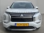 Mitsubishi Outlander 2.4 PHEV Business Edition / 1600kg Trekgewicht / 8 jaar Garantie / Origineel NL Auto / Yamaha Audio Installatie / Navigatie/ Apple Carplay Android Auto / 360 Camera / HUD / Elektrische Achterklep / PHEV AWD 4WD