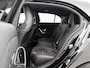 Mercedes-Benz A-klasse 160 Business Solution AMG Nightpakket | Trekhaak | Sfeerverlichting | Augmented Reality | Led | Parkeerpakket met Camera | Inclusief 24 maanden Mercedes-Benz Certified garantie voor Europa.