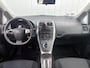 Toyota Auris 1.8 Full Hybrid Aspiration NL Auto 100% Dealer Onderhouden Trekhaak Clima Cruise