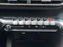 Peugeot 5008 1.2 PureTech Blue Lease Executive | Trekhaak | Cruise Control | Climate Control | Navigatie | Parkeersensoren | Apple Carplay/Android Auto | Draadloze telefoonlader | Lichtmetalen velgen | Dealer Onderhouden |