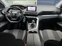 Peugeot 5008 1.2 PureTech Blue Lease Executive | Trekhaak | Cruise Control | Climate Control | Navigatie | Parkeersensoren | Apple Carplay/Android Auto | Draadloze telefoonlader | Lichtmetalen velgen | Dealer Onderhouden |