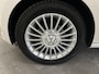 Volkswagen Up! 1.0 high up! BlueMotion | Airco | Cruise Control | Navigatie | Parkeersensoren