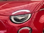 Fiat 500e RED 24 kWh Airco | LED | Lane-Assist | Keyless Start | Digitaal Dashboard | Airco | Keyless start | Kleur rood