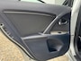 Toyota Avensis Wagon 1.8 VVTi Business Automaat [ navi,ecc,cruise,17``lmv,trekhaak ]