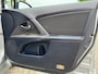 Toyota Avensis Wagon 1.8 VVTi Business Automaat [ navi,ecc,cruise,17``lmv,trekhaak ]