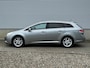 Toyota Avensis Wagon 1.8 VVTi Business Automaat [ navi,ecc,cruise,17``lmv,trekhaak ]