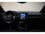 Volvo XC40 Recharge Plus 70kWh 3-fase [ Navi apple / android Comfortstoelen Stoelverwarming Camera ]
