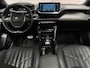 Peugeot 208 1.2 PureTech GT Pack Automaat (PANORAMADAK, VIRTUAL COCKPIT, LEDER, 360 CAMERA, STOELVERWARMING, SPORTSTOELEN, APPLE CARPLAY, GETINT GLAS, NIEUWSTAAT)
