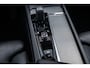 Volvo XC60 2.0 T6 Plug-in hybrid AWD Plus Dark | Adaptieve Cruise Control | Panoramadak | 21" Velgen | Stoel-/Stuur-/Voorruitverwarming | Harman Kardon Audio | Standkachel | Dodehoek Detectie |
