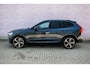 Volvo XC60 2.0 T6 Plug-in hybrid AWD Plus Dark | Adaptieve Cruise Control | Panoramadak | 21" Velgen | Stoel-/Stuur-/Voorruitverwarming | Harman Kardon Audio | Standkachel | Dodehoek Detectie |