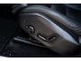 Volvo XC60 2.0 T6 Plug-in hybrid AWD Plus Dark | Adaptieve Cruise Control | Panoramadak | 21" Velgen | Stoel-/Stuur-/Voorruitverwarming | Harman Kardon Audio | Standkachel | Dodehoek Detectie |