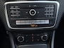 Mercedes-Benz A-klasse 180 Business Solution AMG | AMG-Line | Sportstoelen | Stoelverwarming | Navigatie | Achteruitrijcamera | Parkeersensoren | Lichtmetalen Velgen 18 inch | LED Koplampen