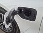 BMW 3-Serie Touring 320e xDrive / Trekgewicht 1.500 kg / PHEV / Dealer onderhouden / Elektrische achterklep / Glazen schuif- en kanteldak / Head Up Display / Stoelverwarming / Achteruitrijcamera / Adaptief cruise control / Apple Carplay Android Auto / Keyless Entry/Start /