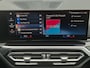 BMW 3-Serie Touring 320e xDrive / Trekgewicht 1.500 kg / Dealer onderhouden / Elektrische achterklep / Glazen schuif- en kanteldak / Head Up Display / Stoelverwarming / Achteruitrijcamera / Adaptief cruise control / Apple Carplay Android Auto / Keyless Entry/Start /