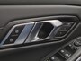 BMW 3-Serie Touring 320e xDrive / Trekgewicht 1.500 kg / PHEV / Dealer onderhouden / Elektrische achterklep / Glazen schuif- en kanteldak / Head Up Display / Stoelverwarming / Achteruitrijcamera / Adaptief cruise control / Apple Carplay Android Auto / Keyless Entry/Start /
