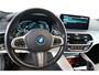 BMW 5-Serie Touring 530e M Sport | Trekhaak | HUD | Memory | Camera | Adaptieve Cruise |