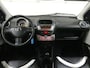 Toyota Aygo 1.0 VVT-i Now - Airco - Dealer onderhouden - Leer