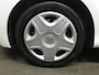 Toyota Aygo 1.0 VVT-i Now - Airco - Dealer onderhouden - Leer