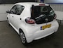 Toyota Aygo 1.0 VVT-i Now - Airco - Dealer onderhouden - Leer
