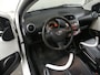 Toyota Aygo 1.0 VVT-i Now - Airco - Dealer onderhouden - Leer