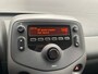 Peugeot 108 1.0 e-VTi Active 2022! | 5-Deurs | Airco | Bluetooth | Elek. Ramen | LED Dagrij | Airco | Bluetooth telefoonvoorbereiding | Centrale deurvergrendeling met afstandsbediening