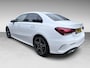 Mercedes-Benz A-klasse 180 Business Solution AMG NAVI/V-COCKPIT/CAM/DAB/LED/CARPLAY/ECC/PDC///