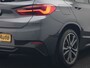 BMW X2 sDrive18i M Sport 140pk Dealer O.H. | Camera | Lederen Sportstoelen Verwarmd | Led Koplampen | Sfeerverlichting | Standkachel | Navigatie | DAB | 19''L.M. |