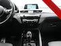 BMW X2 sDrive18i M Sport 140pk Dealer O.H. | Camera | Lederen Sportstoelen Verwarmd | Led Koplampen | Sfeerverlichting | Standkachel | Navigatie | DAB | 19''L.M. |