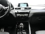 BMW X2 sDrive18i M Sport 140pk Dealer O.H. | Camera | Lederen Sportstoelen Verwarmd | Led Koplampen | Sfeerverlichting | Standkachel | Navigatie | DAB | 19''L.M. |