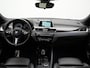 BMW X2 sDrive18i M Sport 140pk Dealer O.H. | Camera | Lederen Sportstoelen Verwarmd | Led Koplampen | Sfeerverlichting | Standkachel | Navigatie | DAB | 19''L.M. |