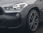 BMW X2 sDrive18i M Sport 140pk Dealer O.H. | Camera | Lederen Sportstoelen Verwarmd | Led Koplampen | Sfeerverlichting | Standkachel | Navigatie | DAB | 19''L.M. |