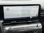 Hyundai Kona Electric Comfort Smart 48.4 kWh / SOH 100% / Fabrieksgarantie tot 2-2030 / Adaptieve Cruise / Navigatie / Camera / Stoel Verwarming / Stuurwiel Verwarming / Adaptieve Cruise /