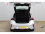 Opel Corsa 1.2-75pk GS-Line. Zeer nette en sportieve Opel Corsa, slechts 18.000km ! Panoramadak, Stoel- en stuurwielverw., Cruise Control, Climate Control, Navigatie by Apple CarPlay/Android auto, Camera, Dodehoek assistent, metallic lak etc.