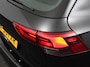 Volkswagen Golf Variant 1.0 TSI 110pk Life Digitale Cockpit Lichtmetalen Velgen Sfeerverlichting Cruise Control Climate Control Adaptive Parkeer sensoren Navigatie Apple Carplay/Android Auto Bluetooth Keyless start