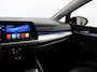 Volkswagen Golf Variant 1.0 TSI 110pk Life Digitale Cockpit Lichtmetalen Velgen Sfeerverlichting Cruise Control Climate Control Adaptive Parkeer sensoren Navigatie Apple Carplay/Android Auto Bluetooth Keyless start
