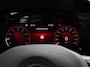 Volkswagen Golf Variant 1.0 TSI 110pk Life Digitale Cockpit Lichtmetalen Velgen Sfeerverlichting Cruise Control Climate Control Adaptive Parkeer sensoren Navigatie Apple Carplay/Android Auto Bluetooth Keyless start