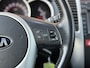 Kia Venga 1.6 CVVT ExecutiveLine | Panoramadak | Cruise Control | Achteruitrijcamera | Airconditioning | Bluetooth | Isofix