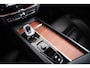 Volvo XC60 T8 Recharge AWD Ultimate Dark Panoramadak - Luchtvering voor/achter - Adaptieve Cruise Control - Head up - 360° Surround View - Harman Kardon - Stoelverwarming voor/achter - Stoelventilatie -