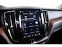 Volvo XC60 T8 Recharge AWD Ultimate Dark Panoramadak - Luchtvering voor/achter - Adaptieve Cruise Control - Head up - 360° Surround View - Harman Kardon - Stoelverwarming voor/achter - Stoelventilatie -