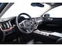 Volvo XC60 T8 Recharge AWD Ultimate Dark Panoramadak - Luchtvering voor/achter - Adaptieve Cruise Control - Head up - 360° Surround View - Harman Kardon - Stoelverwarming voor/achter - Stoelventilatie -
