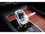 Volvo XC60 T8 Recharge AWD Ultimate Dark Panoramadak - Luchtvering voor/achter - Adaptieve Cruise Control - Head up - 360° Surround View - Harman Kardon - Stoelverwarming voor/achter - Stoelventilatie -