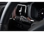 Volvo XC60 T8 Recharge AWD Ultimate Dark Panoramadak - Luchtvering voor/achter - Adaptieve Cruise Control - Head up - 360° Surround View - Harman Kardon - Stoelverwarming voor/achter - Stoelventilatie -