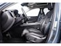 Volvo XC60 T8 Recharge AWD Ultimate Dark Panoramadak - Luchtvering voor/achter - Adaptieve Cruise Control - Head up - 360° Surround View - Harman Kardon - Stoelverwarming voor/achter - Stoelventilatie -